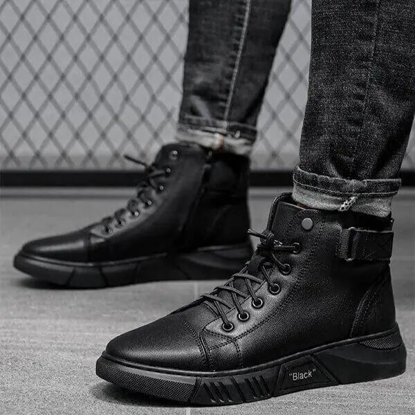 Men’s black casual boots