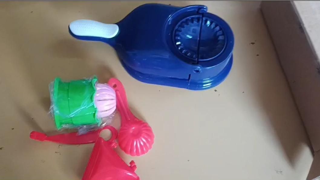 3 in 1 puri maker + free 4 pcs snack