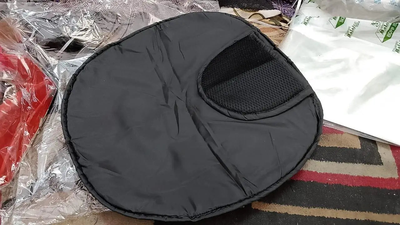 Car seat front cover - 1 piece (random design and colour)