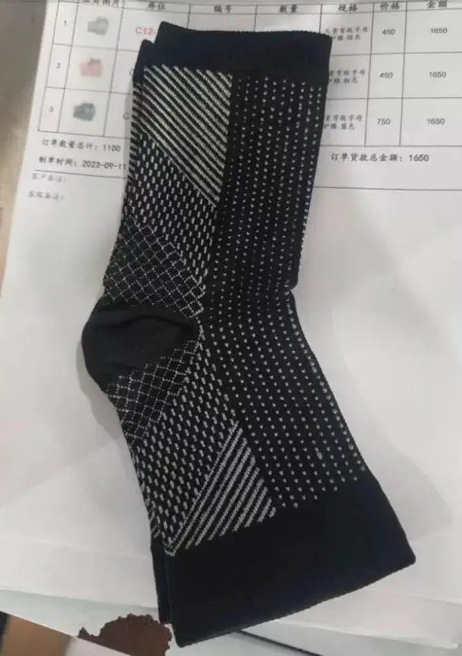 Compression socks for feet and ankles (black)