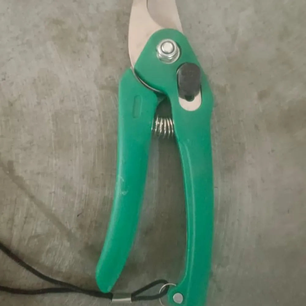 6 in 1 garden tools with box