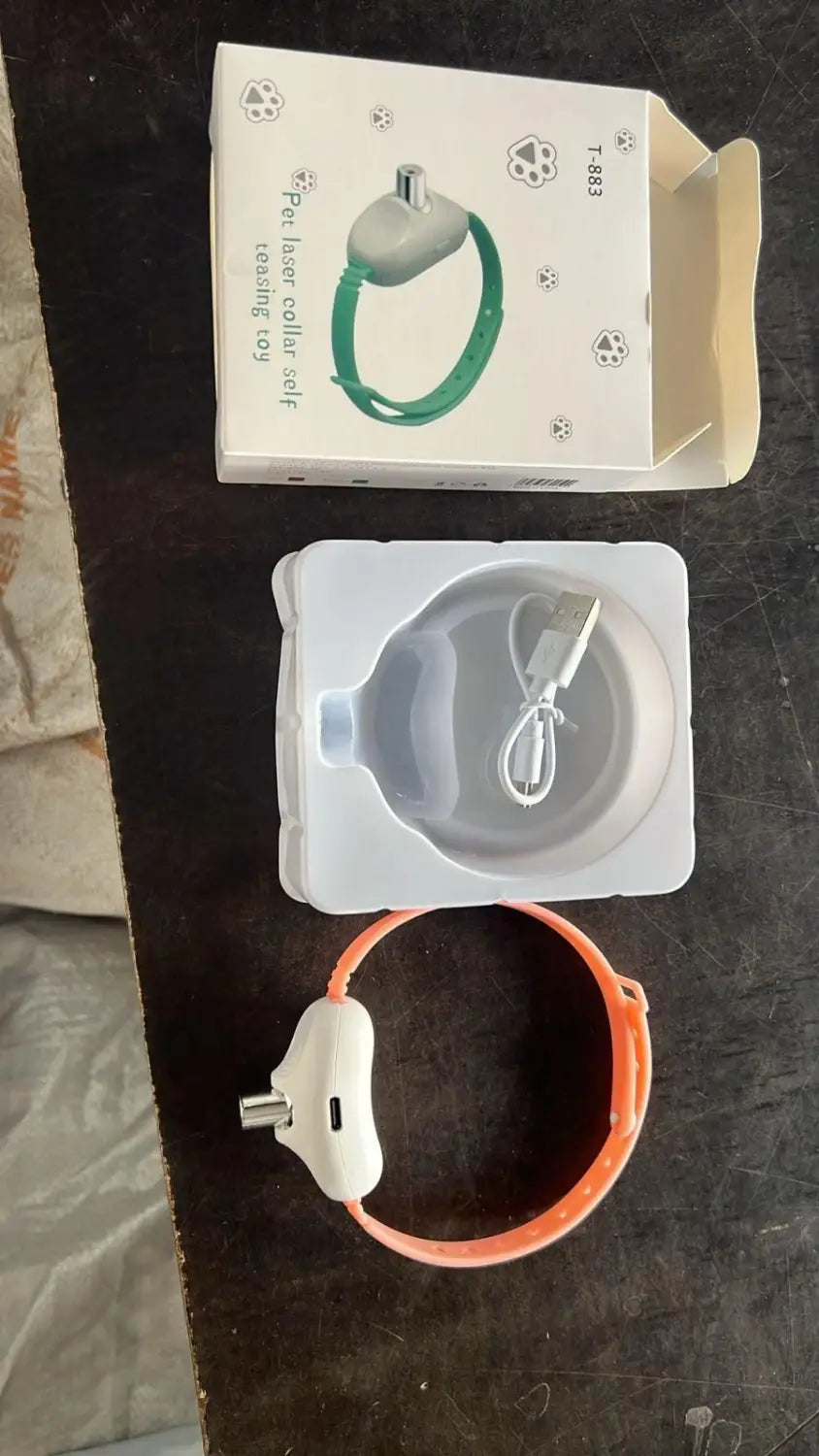 Pet laser collar self teasing toy