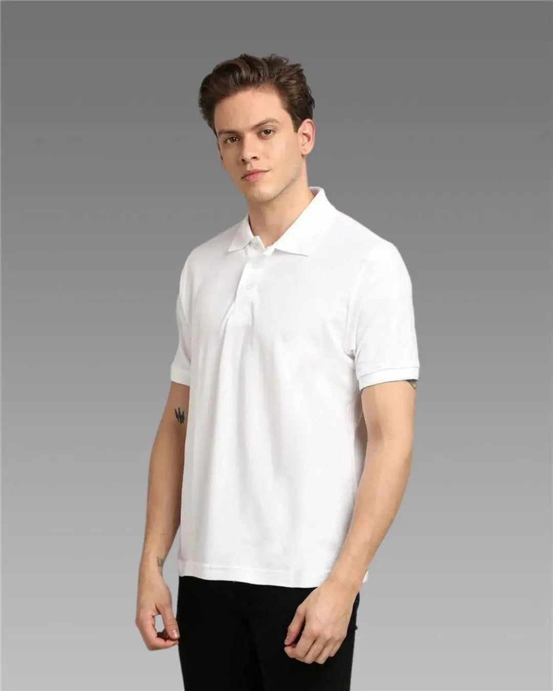 Men’s solid polo t-shirt