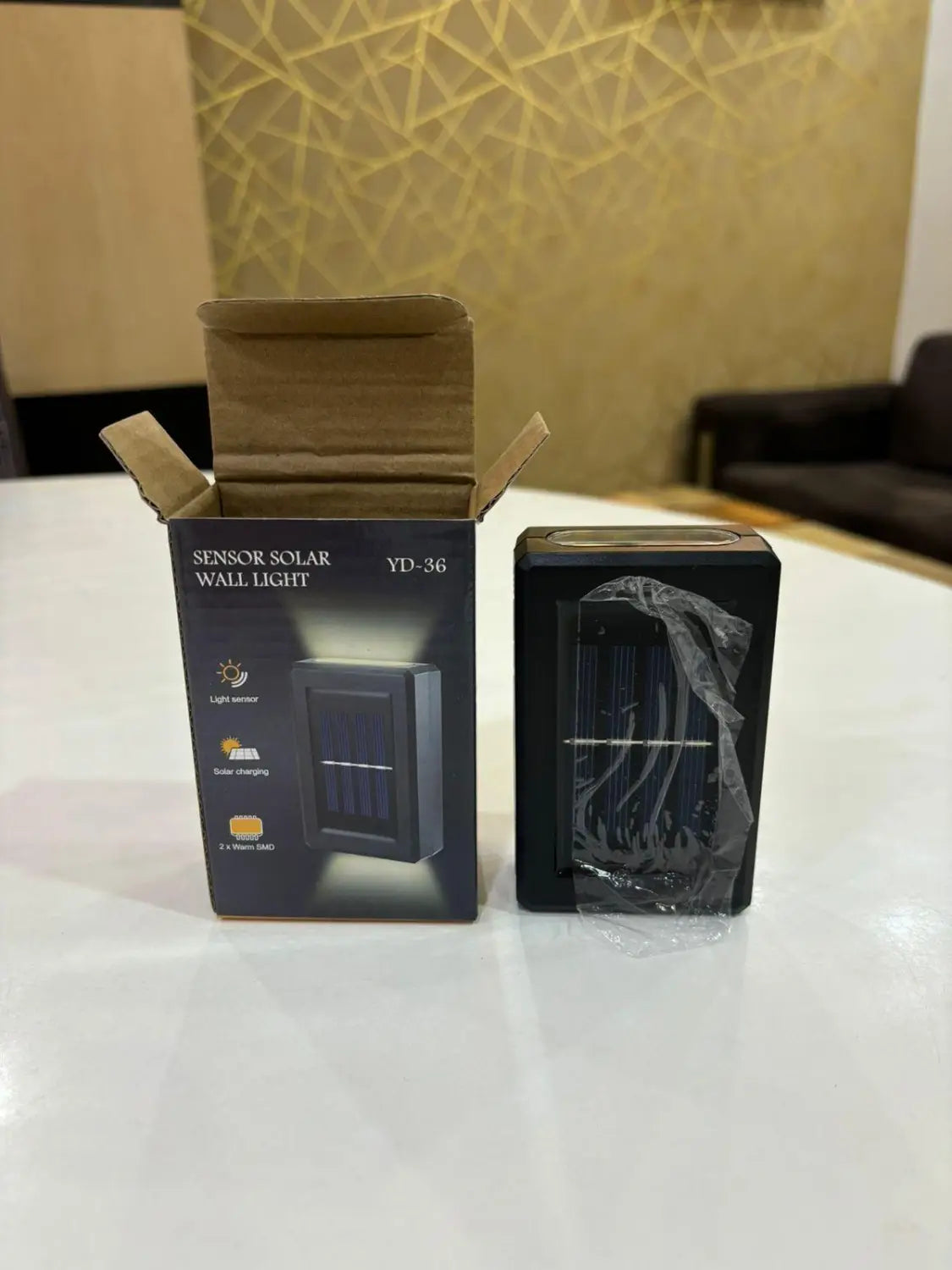 Solar light outdoor wall