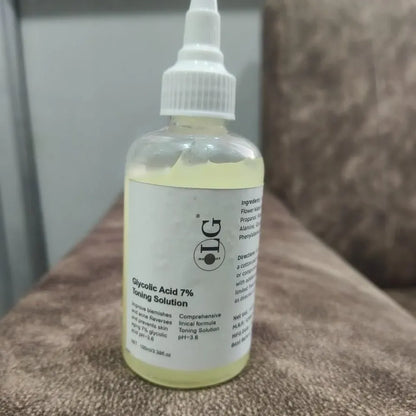 7% glycolic acid toner (100ml)