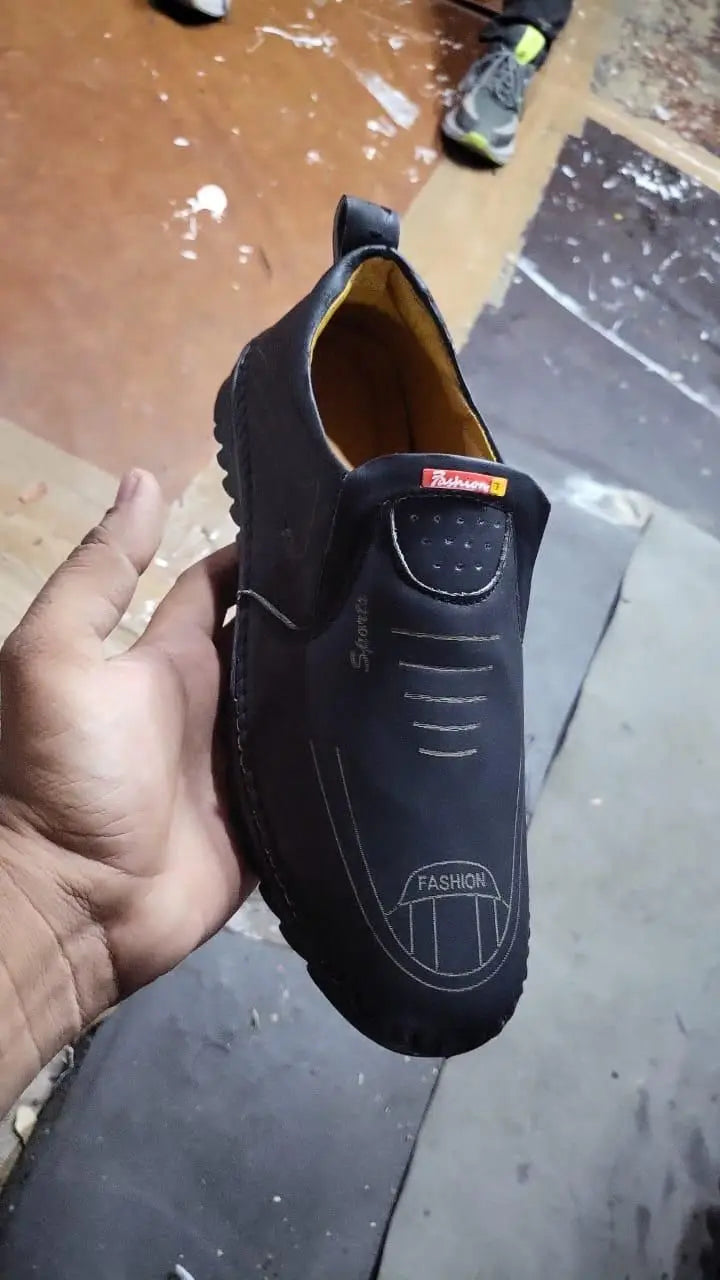 Men leather soft casual shoes