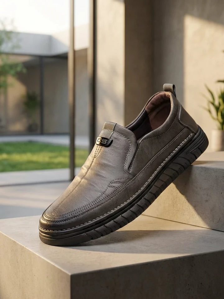 Fashion-Forward Lightweight Shoes