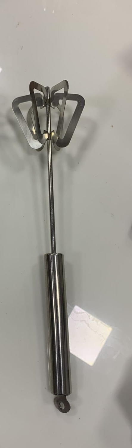 Manual kitchen hand whisk mixer