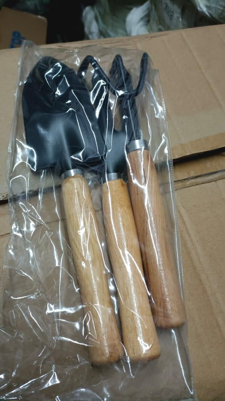 6 in 1 garden tools with box