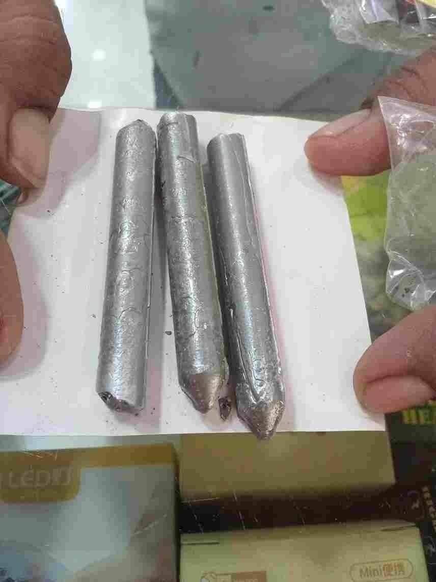 Low temperature repair welding rods