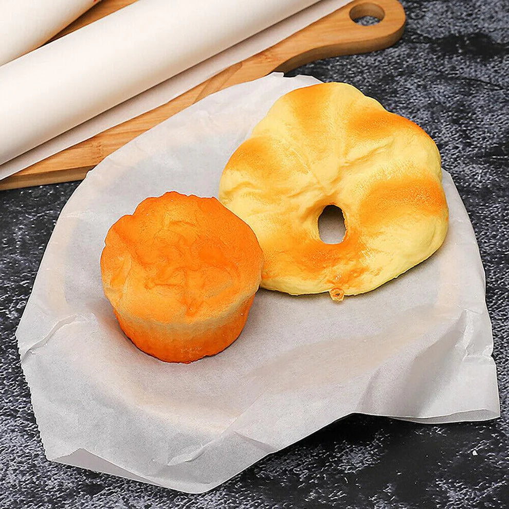 Non-stick baking paper roll