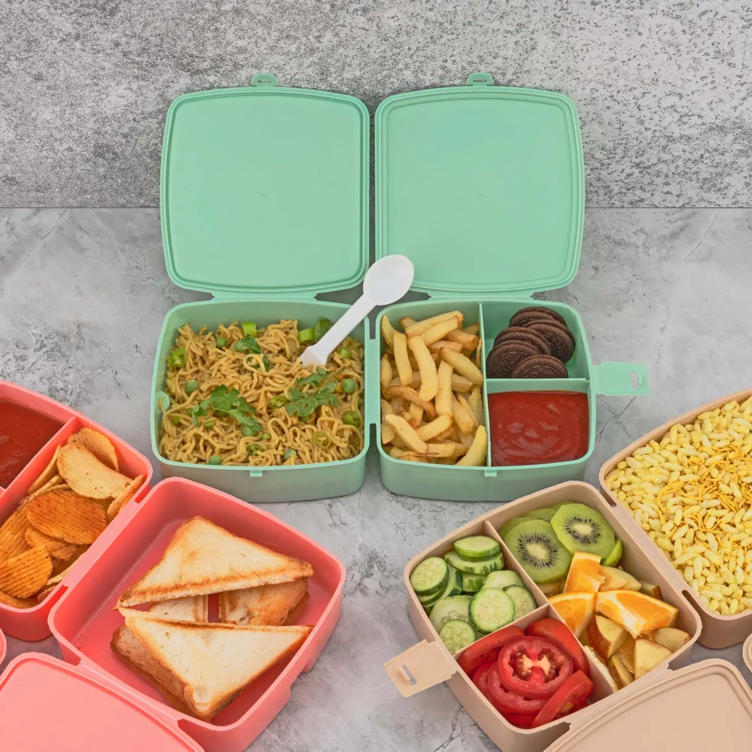 Double-layer lunch box