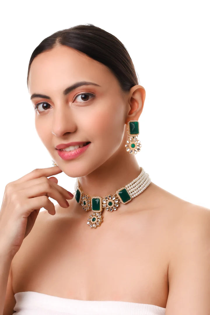 Green stone kundan necklace set