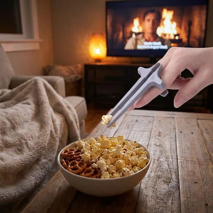 Plastic Finger Chopsticks For Gamers Snack Clips (1 Pc)