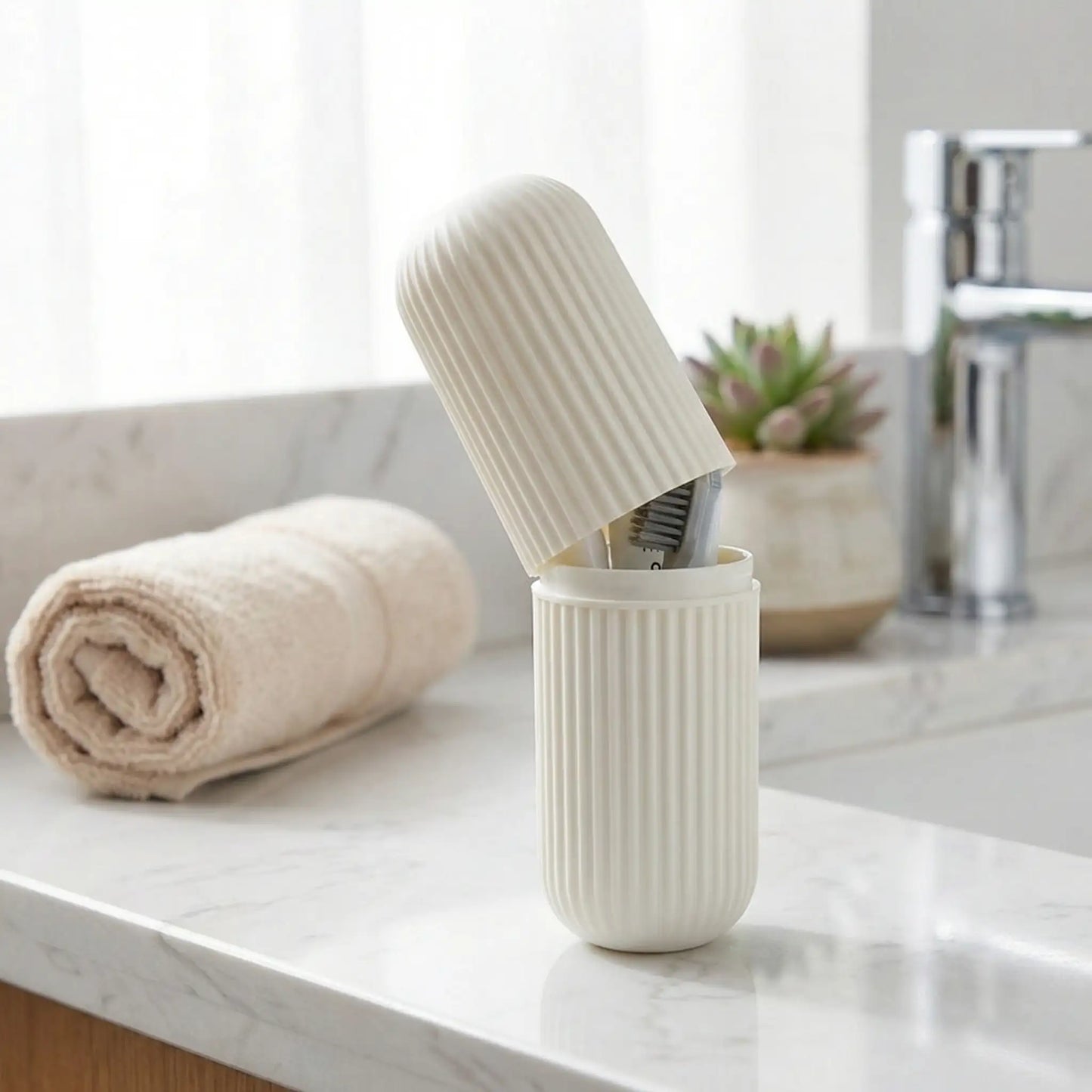 Portable Brush Storage Bottle (Pack of 1)