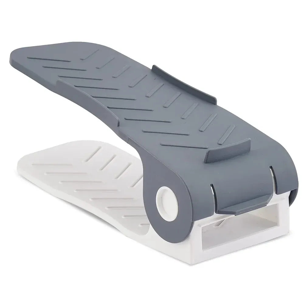 Adjustable plastic shoe organizer