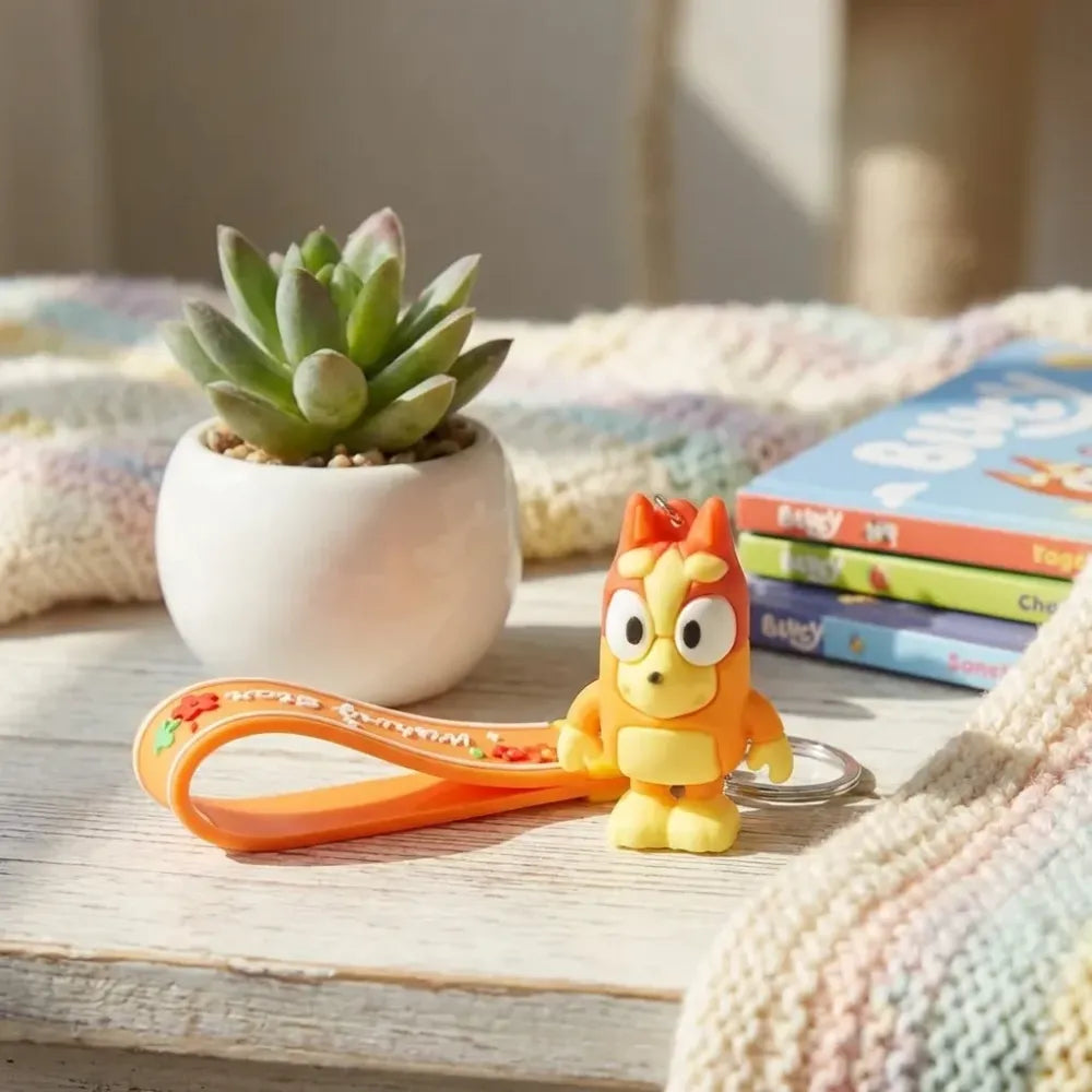 Adorable cartoon character keychain - travel