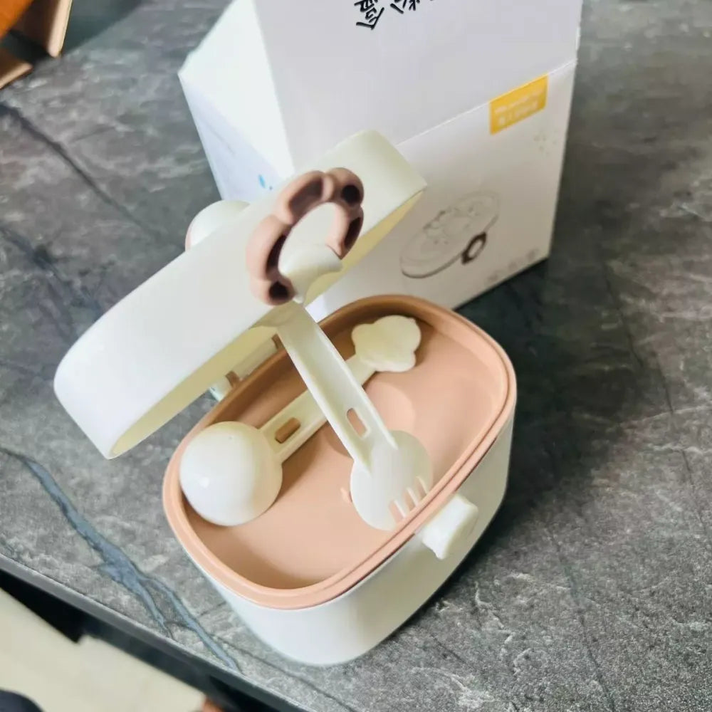 Airtight powder canister