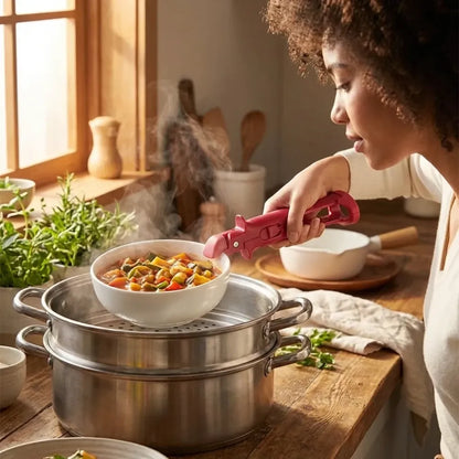 Anti-scalding pot pan gripper
