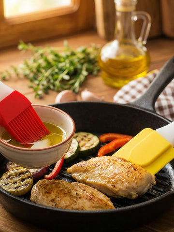 2170 Spatula And Pastry Brush For Cake Decoration