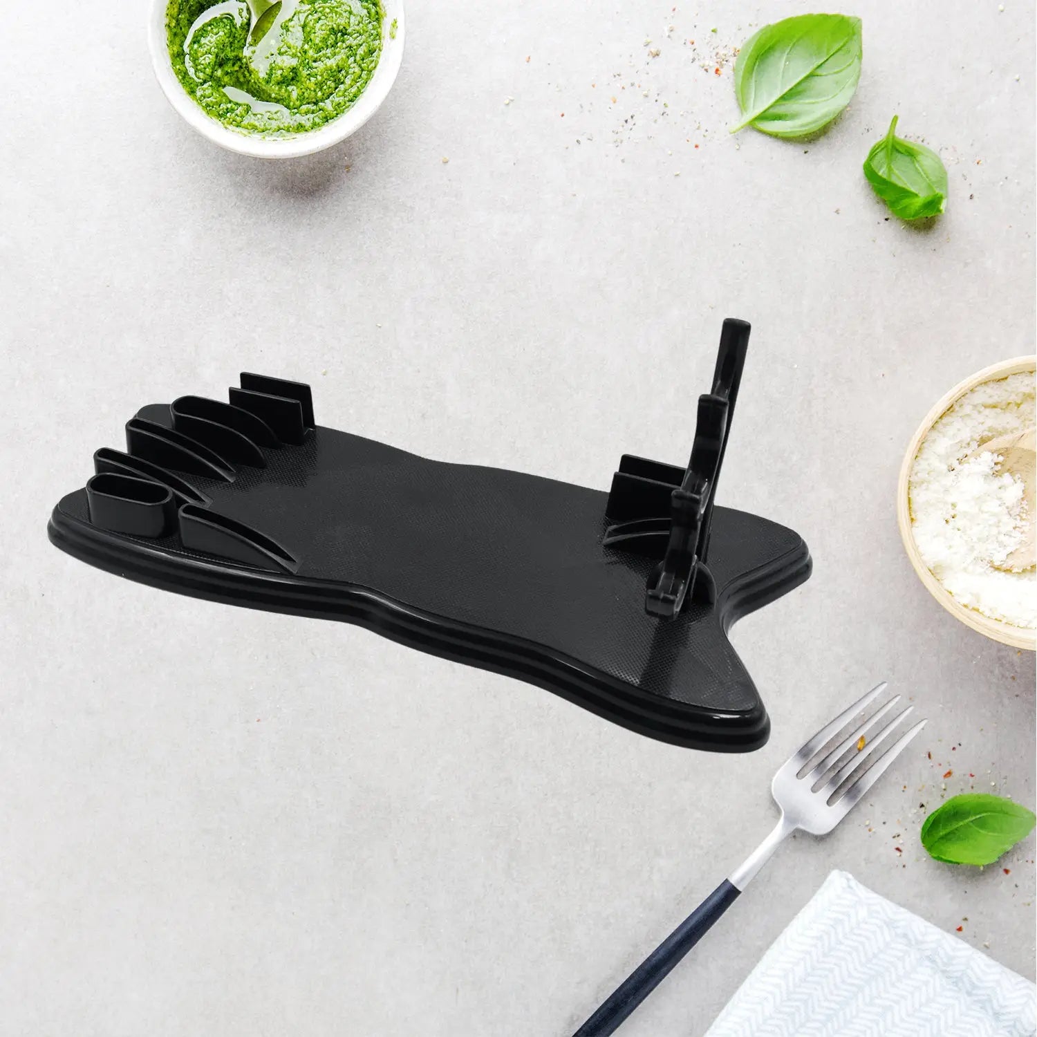Plastic knife drawer organizer
