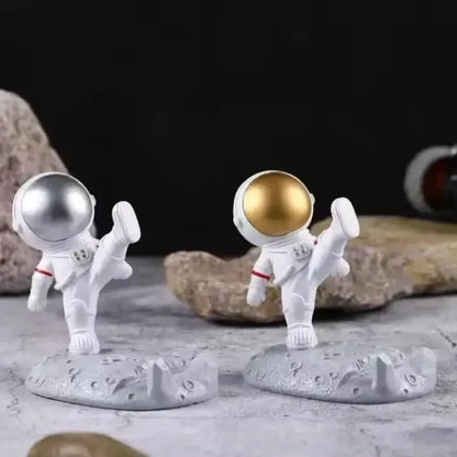 Astronaut mobile phone stand