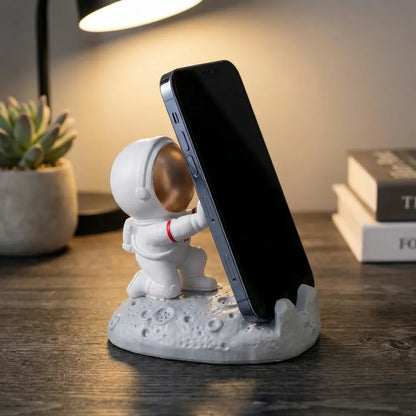 Astronaut mobile phone stand