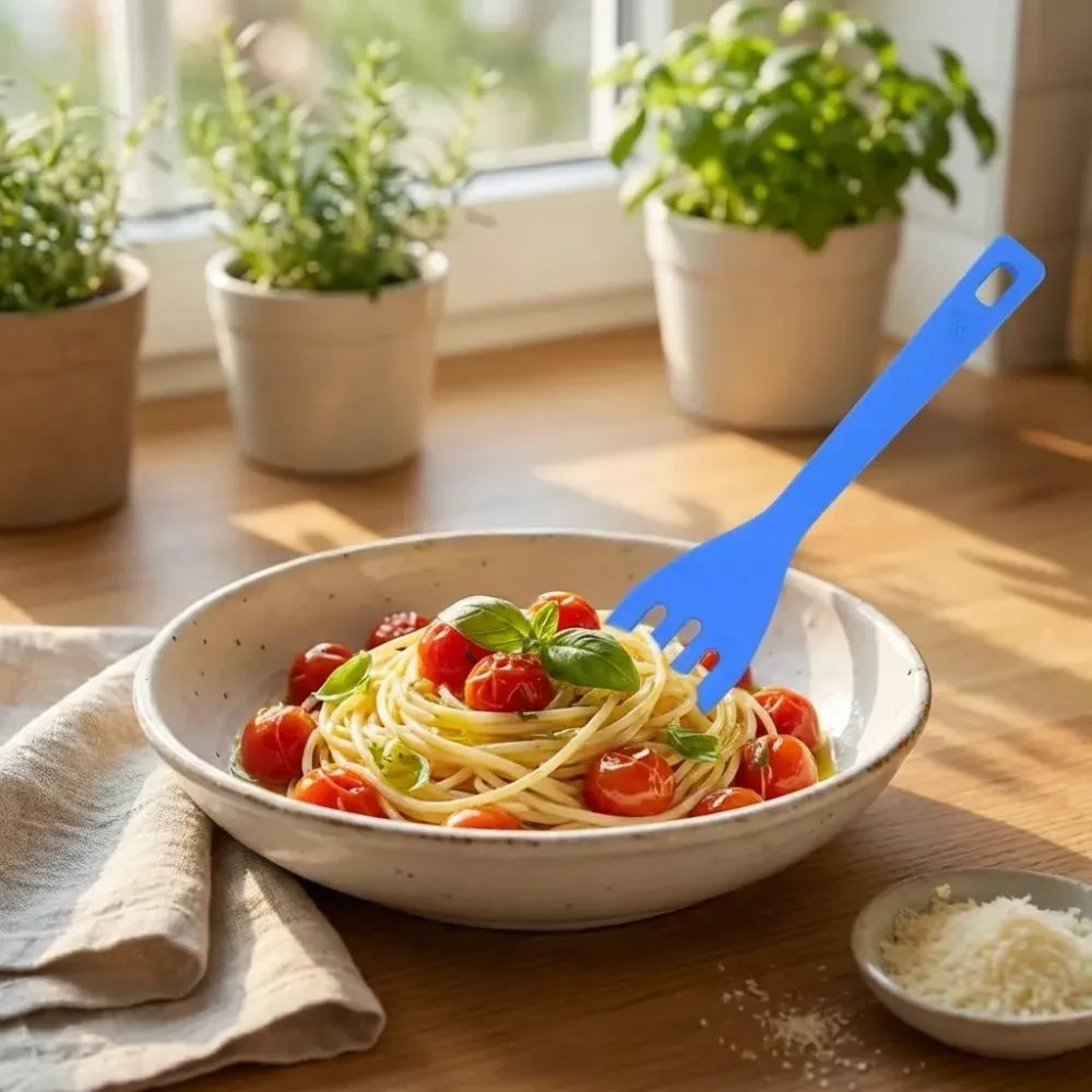 Bendable toddler fork - kitchen tool