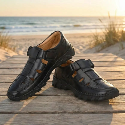 Black roman sandals for men - footwear