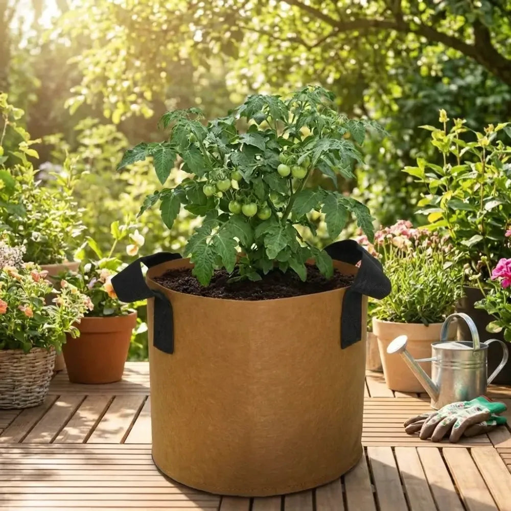 Breathable fabric grow bag - potential heroes