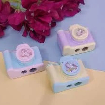 Camera-shaped pencil sharpener - office
