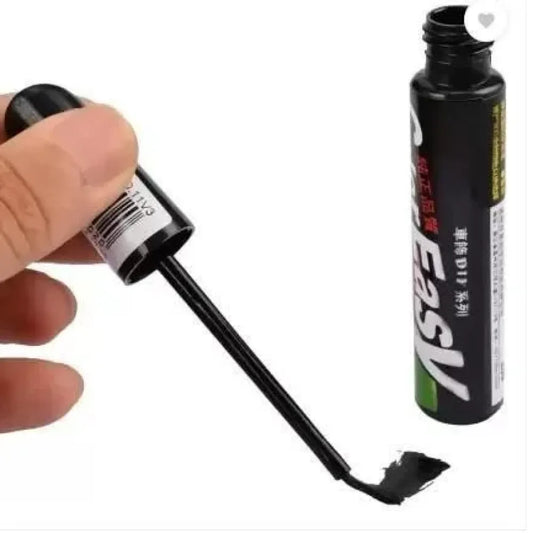 Carpaint scratch remover paint