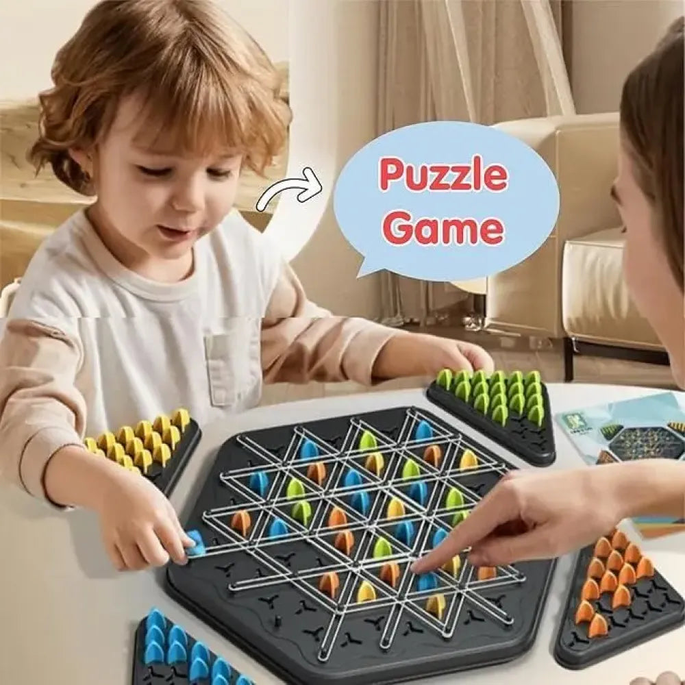 Chain triangle chess game