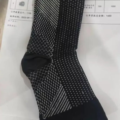 Compression socks for feet and ankles (black)