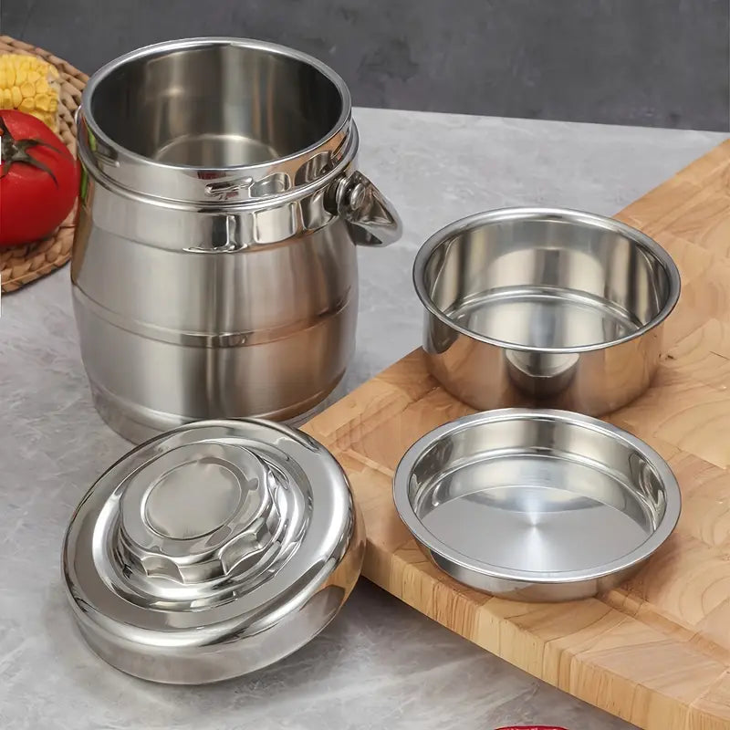 Insulated stainless steel lunch box