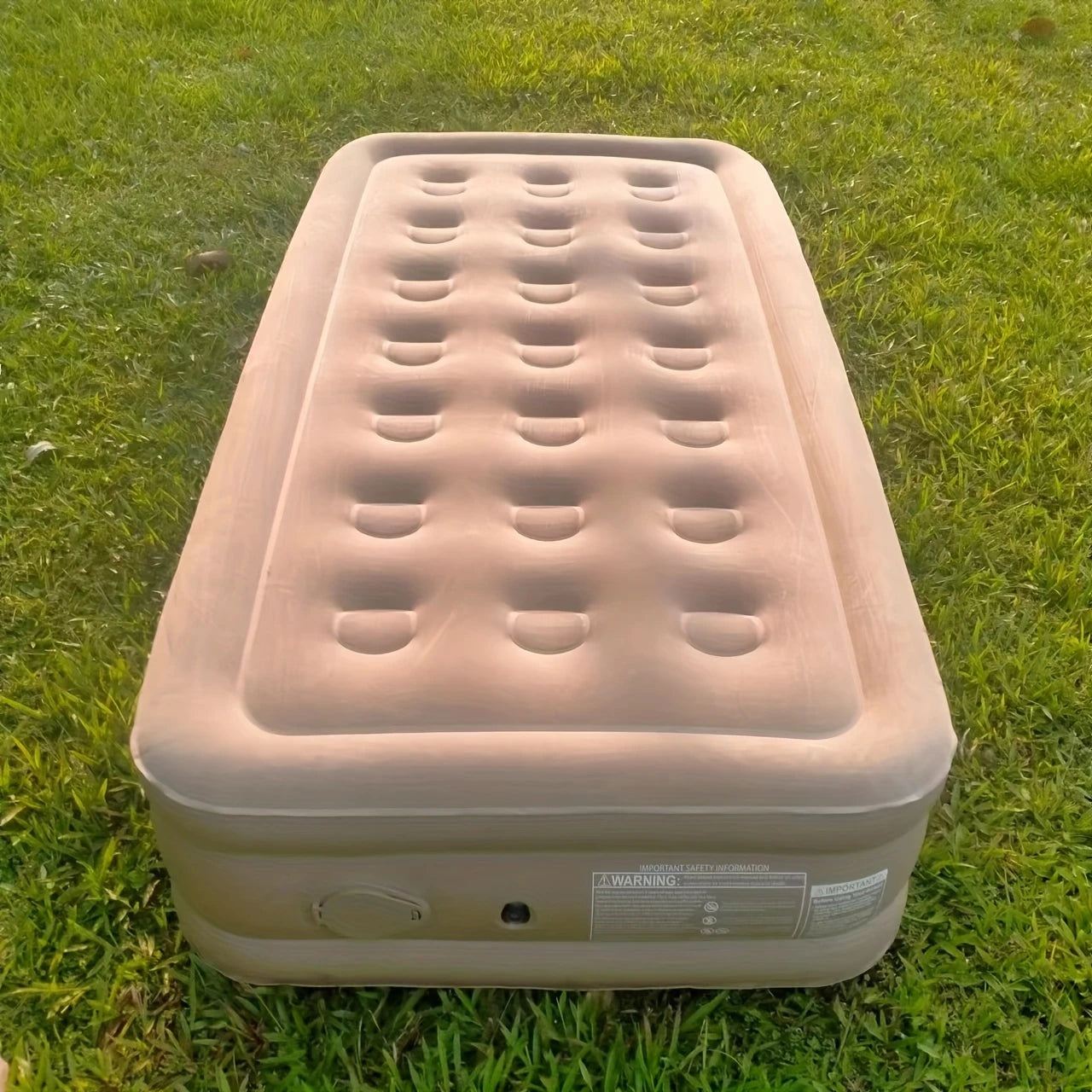 Premium inflatable guest bed