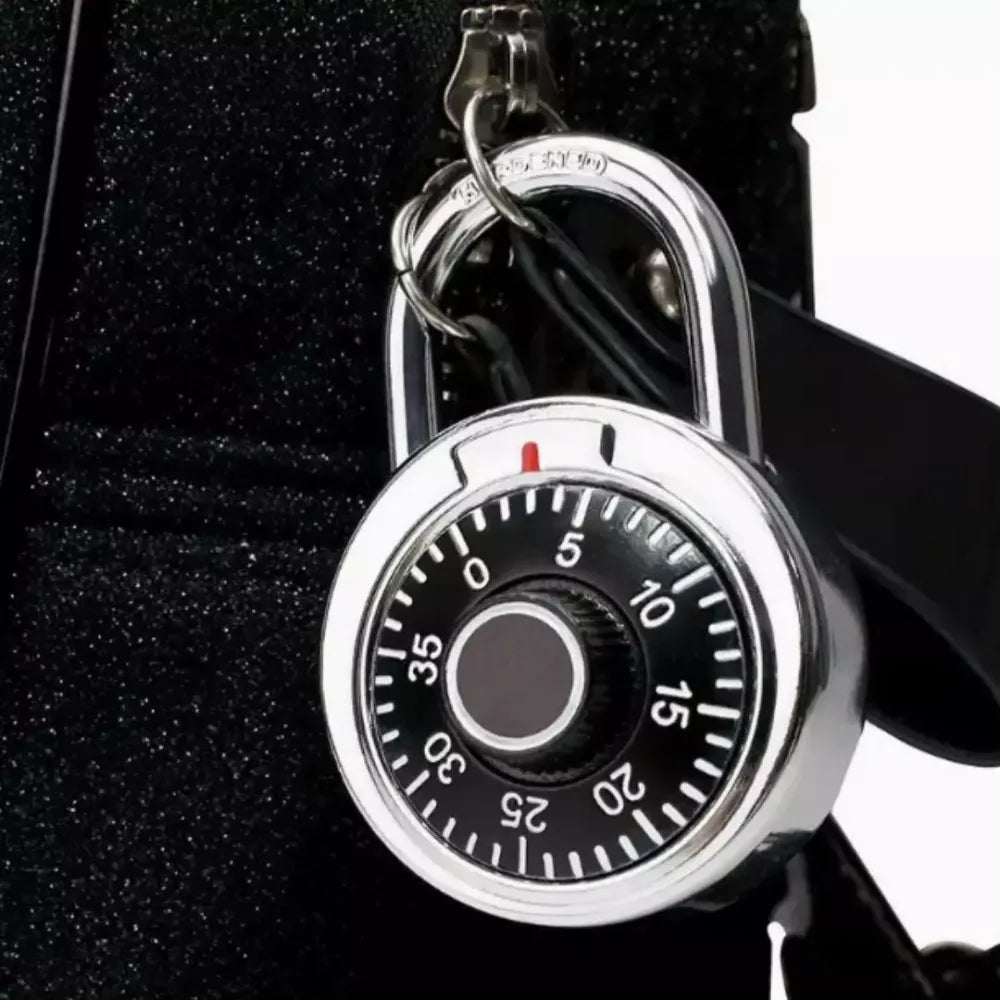 Dial combination padlock