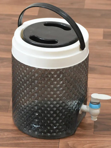 Diamond-Cut Design Water Jug