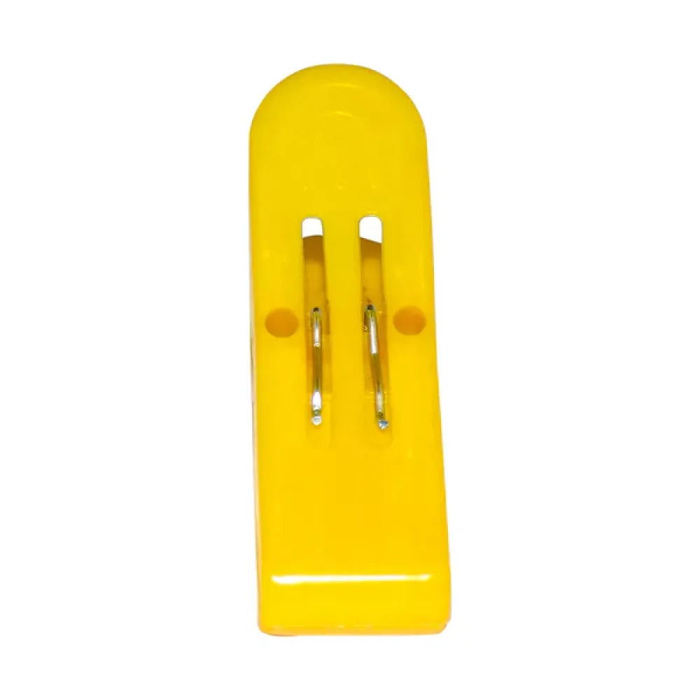 Double pin plastic cloth clips