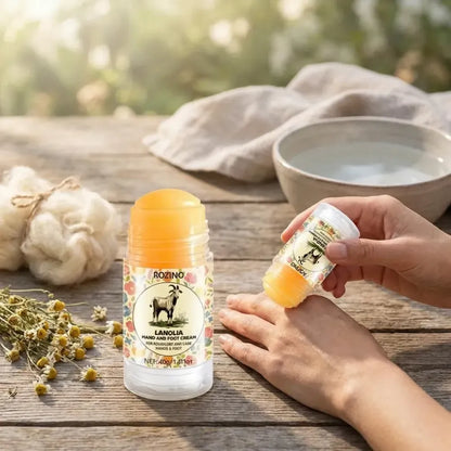 Dry skin soothing roll-on