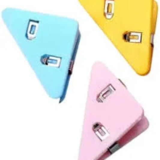 Durable triangle paper clips - office