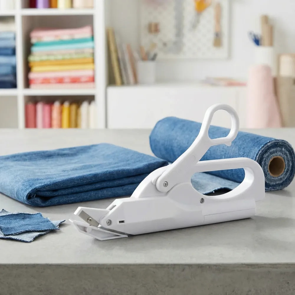 Electric fabric scissors