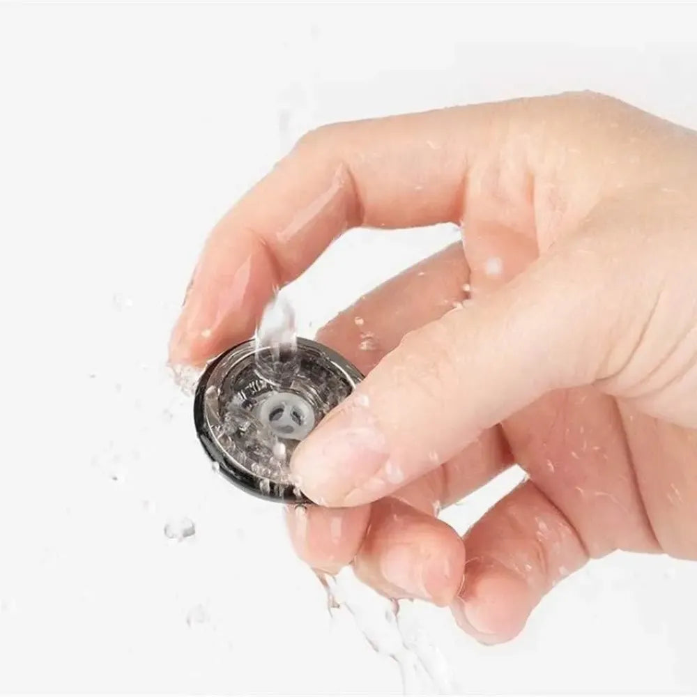 Electric shaving machine for men