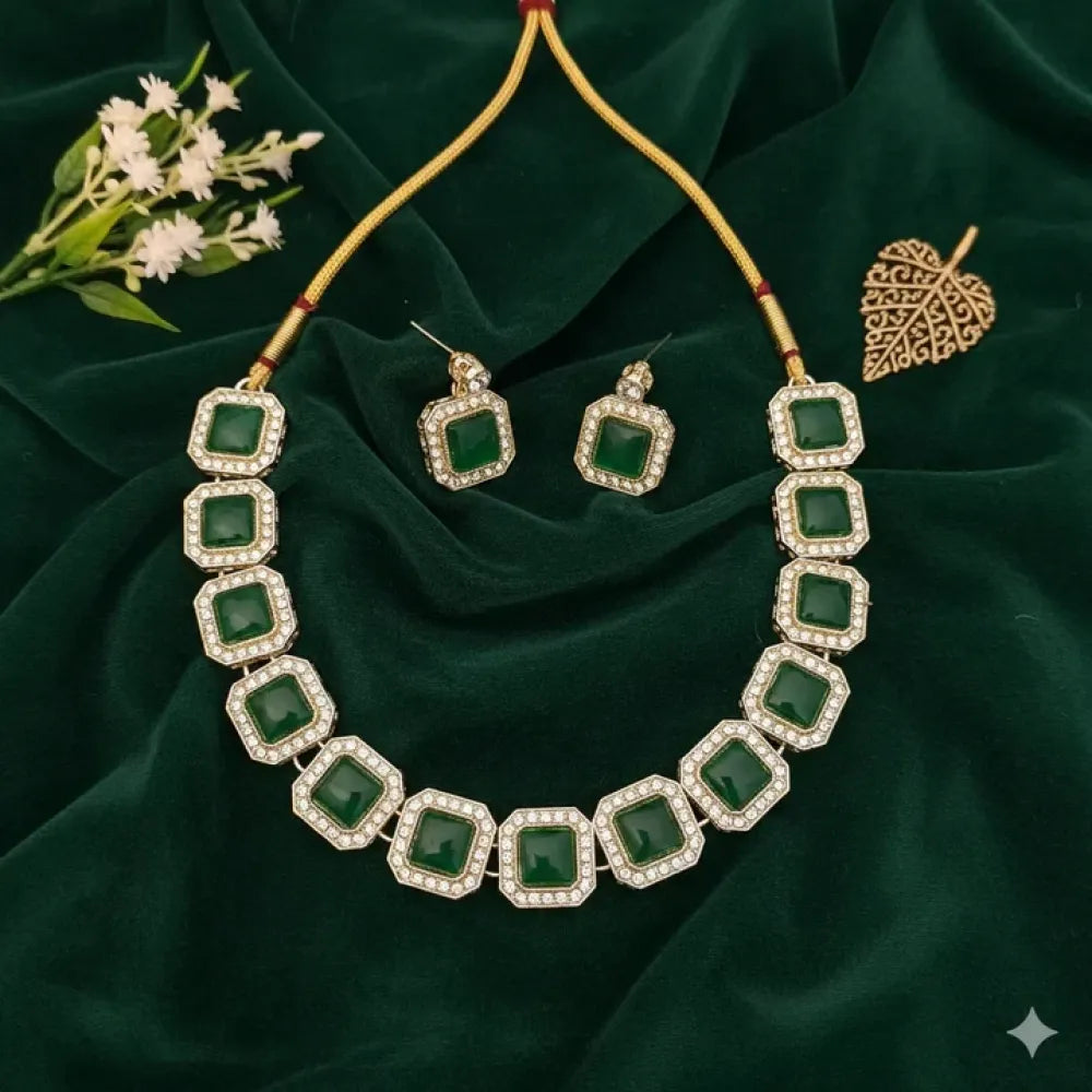 Emerald green choker set - jeweller set