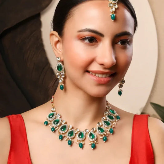 Emerald green kundan choker set - jeweller set