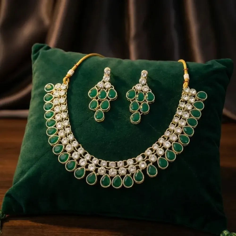 Emerald green kundan necklace set - jeweller set