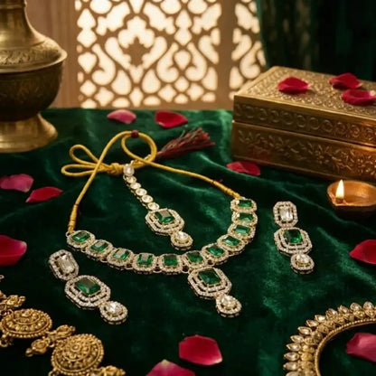 Emerald green kundan necklace set with maang tikka - jeweller set