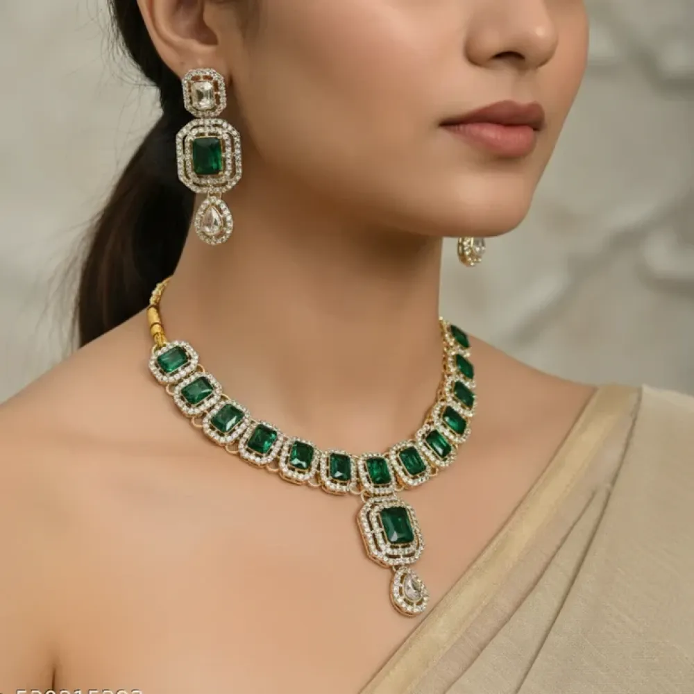 Emerald green kundan necklace set with maang tikka - jeweller set