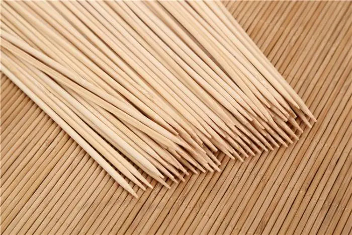 Bamboo bbq skewers (20cm)