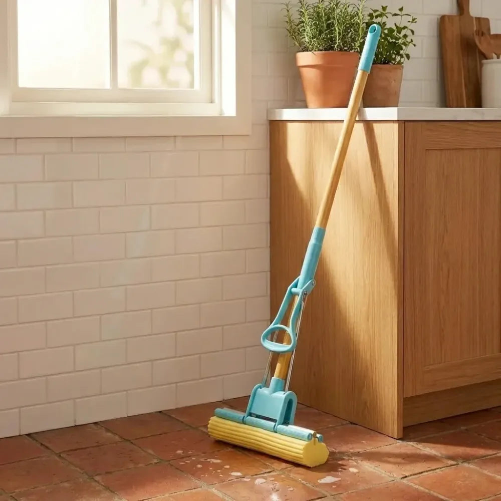 Foldable squeeze mop - home essentials